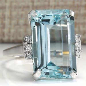 Hot European and American fashion luxury topaz engagement ring sapphire ring hand jewelry